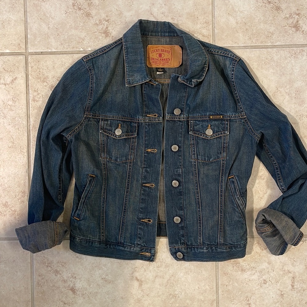 Lucky brand denim jacket. Size medium.